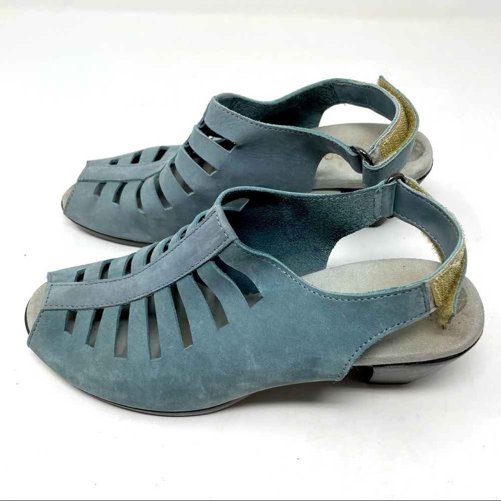 Munro Blue Leather Sandals | Size 8